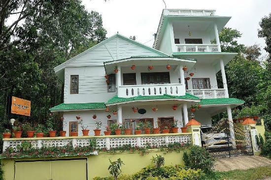 Готель Munnar Dreams Екстер'єр фото